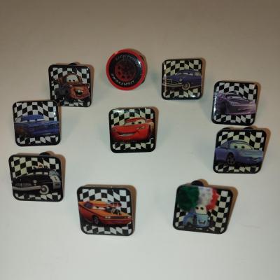 Cars lot 10 pin s disney edition carrefour 2010 lot n 12 occasion