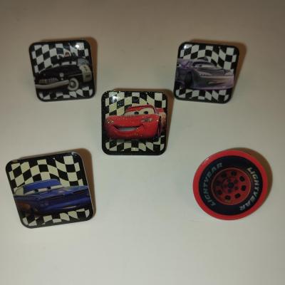 Cars lot 5 pin s disney edition carrefour 2010 lot n 13 occasion