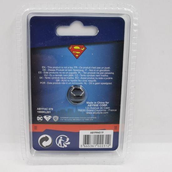 Daily planet pin s 1