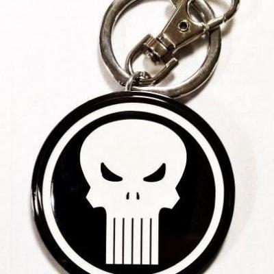 Marvel 3d metal keychain blister box punisher logo