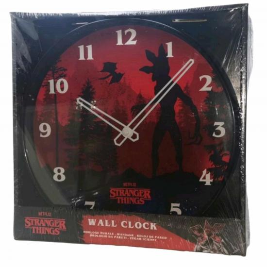 Stranger things scene saison 4 horloge murale 25cm