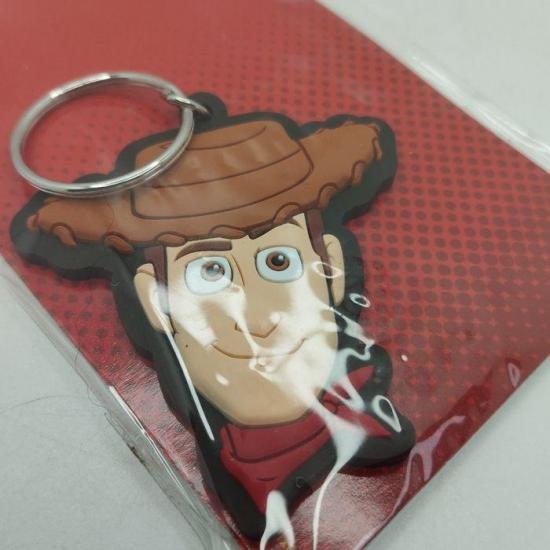 Toy story porte cles caoutchouc woody 2